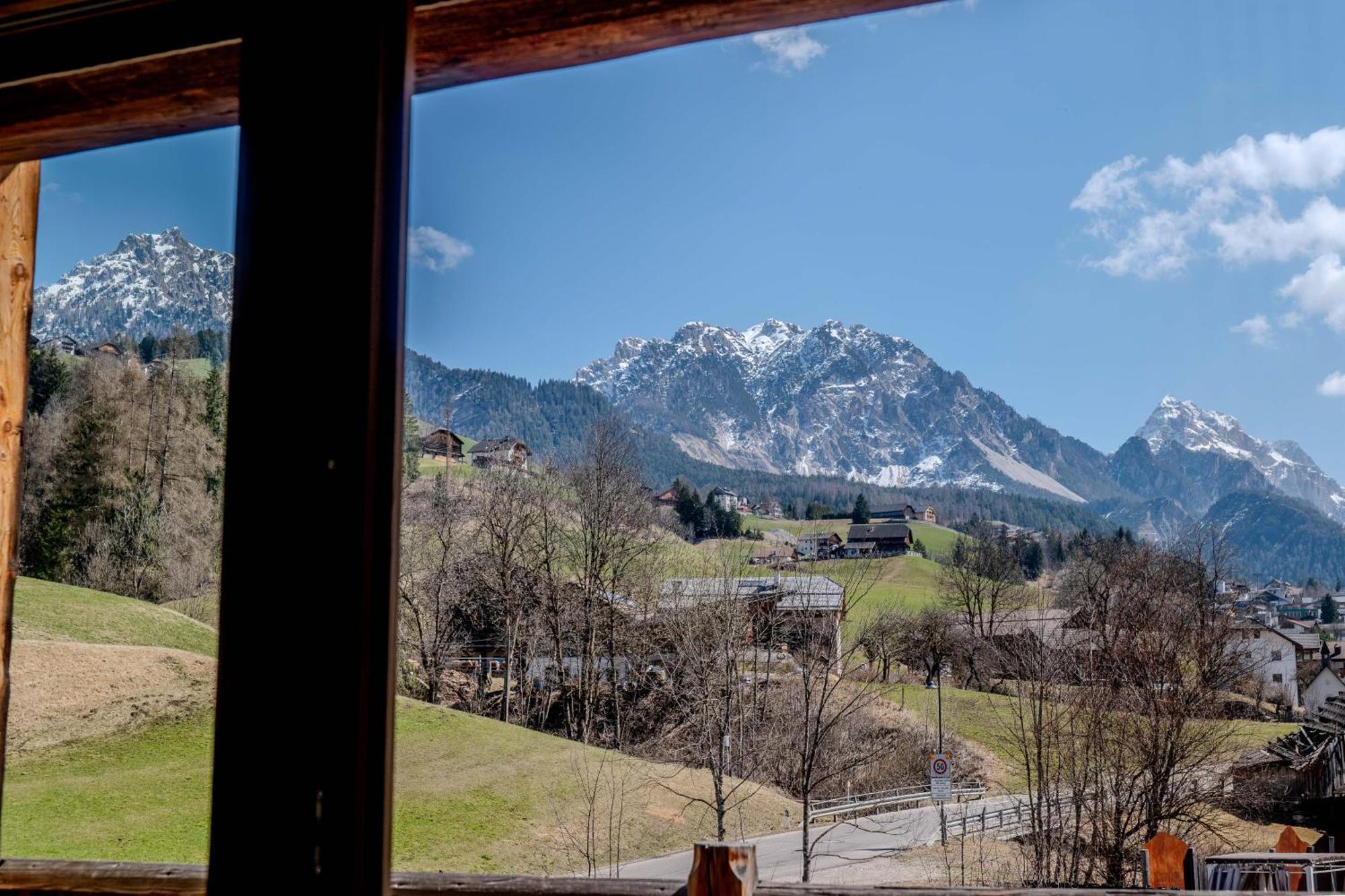 Alpine Mountain Chalet San Vigilio Di Marebbe Exterior photo
