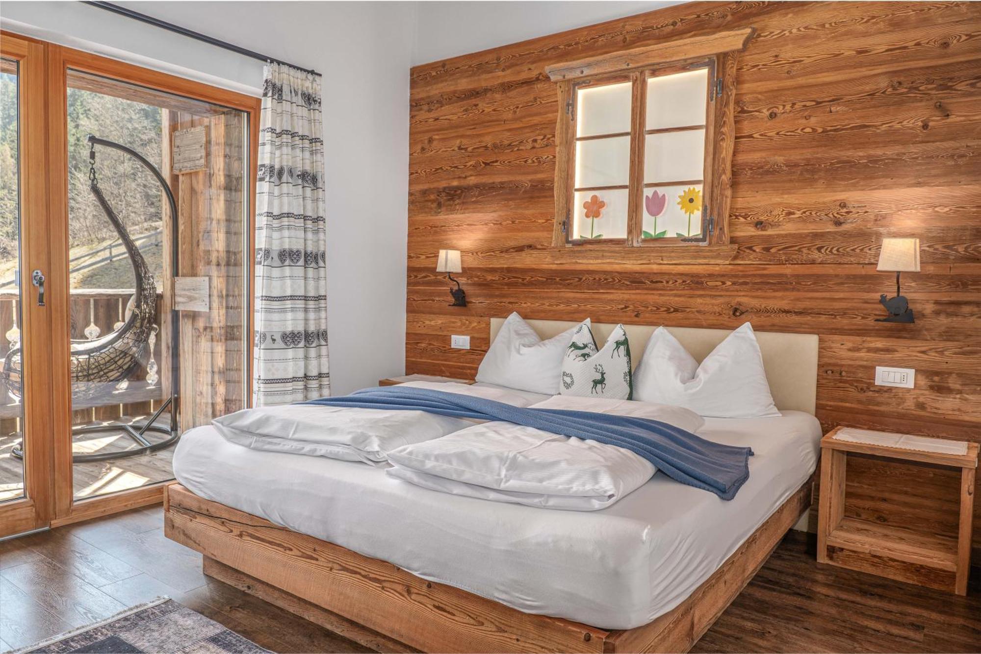 Alpine Mountain Chalet San Vigilio Di Marebbe Exterior photo
